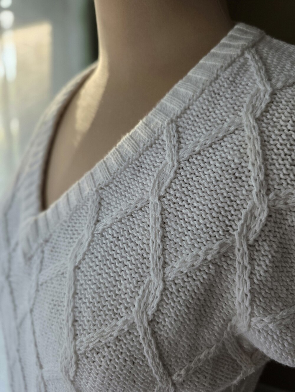 Knit Sweater Vintage Country Suburbans Ramie Cotton  Cream V-Neck Medium Old Mon - Picture 3 of 10